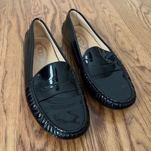 Tod’s Gommino Patent Leather Driving Loafers - Black